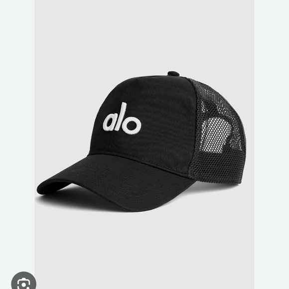 ALO Yoga Performance District Trucker Hat – Black, Adjustable One Size (Men's)